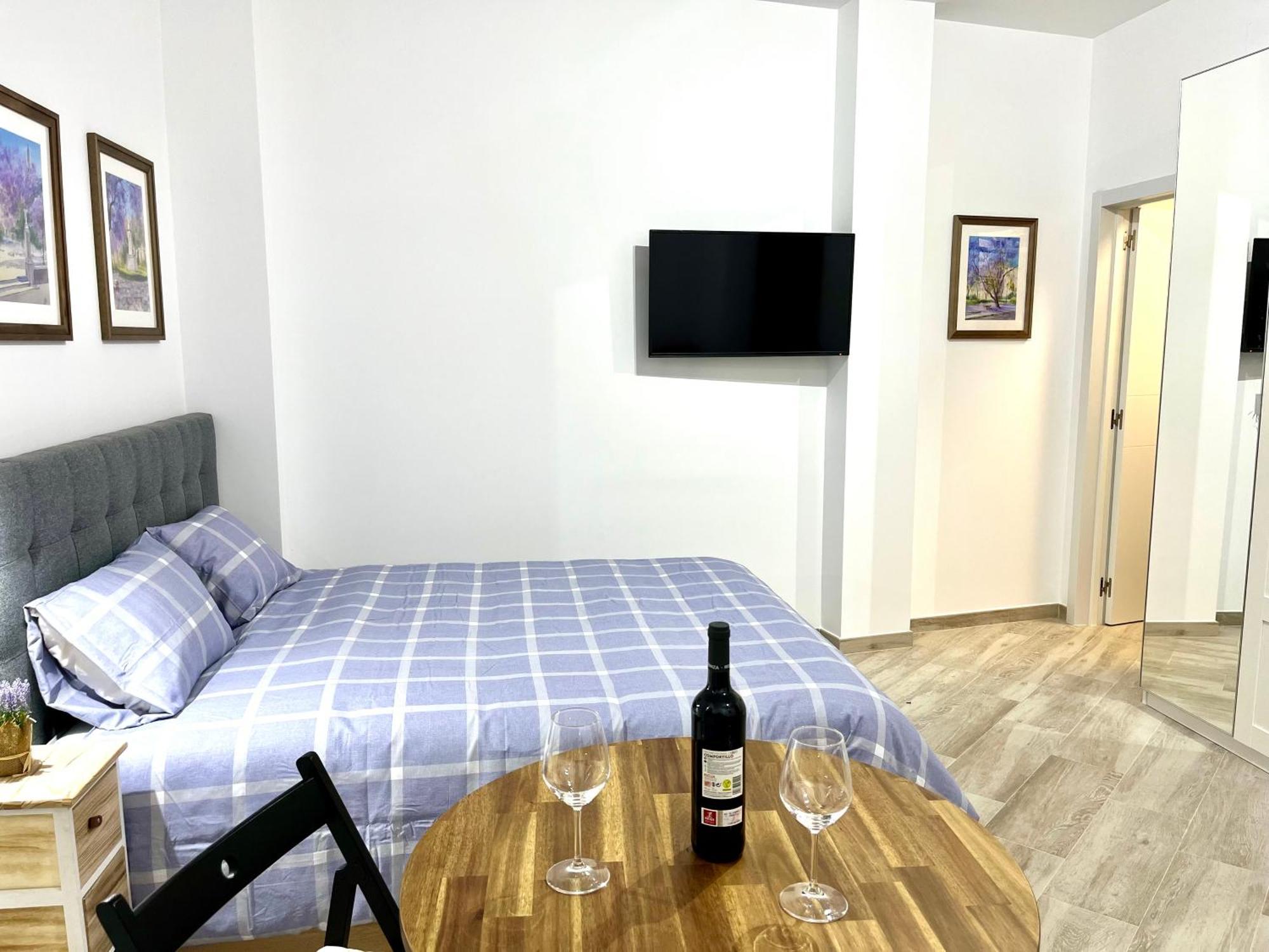 Malasana 51, New Art Apartment, Breakfast Included, Historic Center, Quite Neighborhood, Ml Malaga Ngoại thất bức ảnh